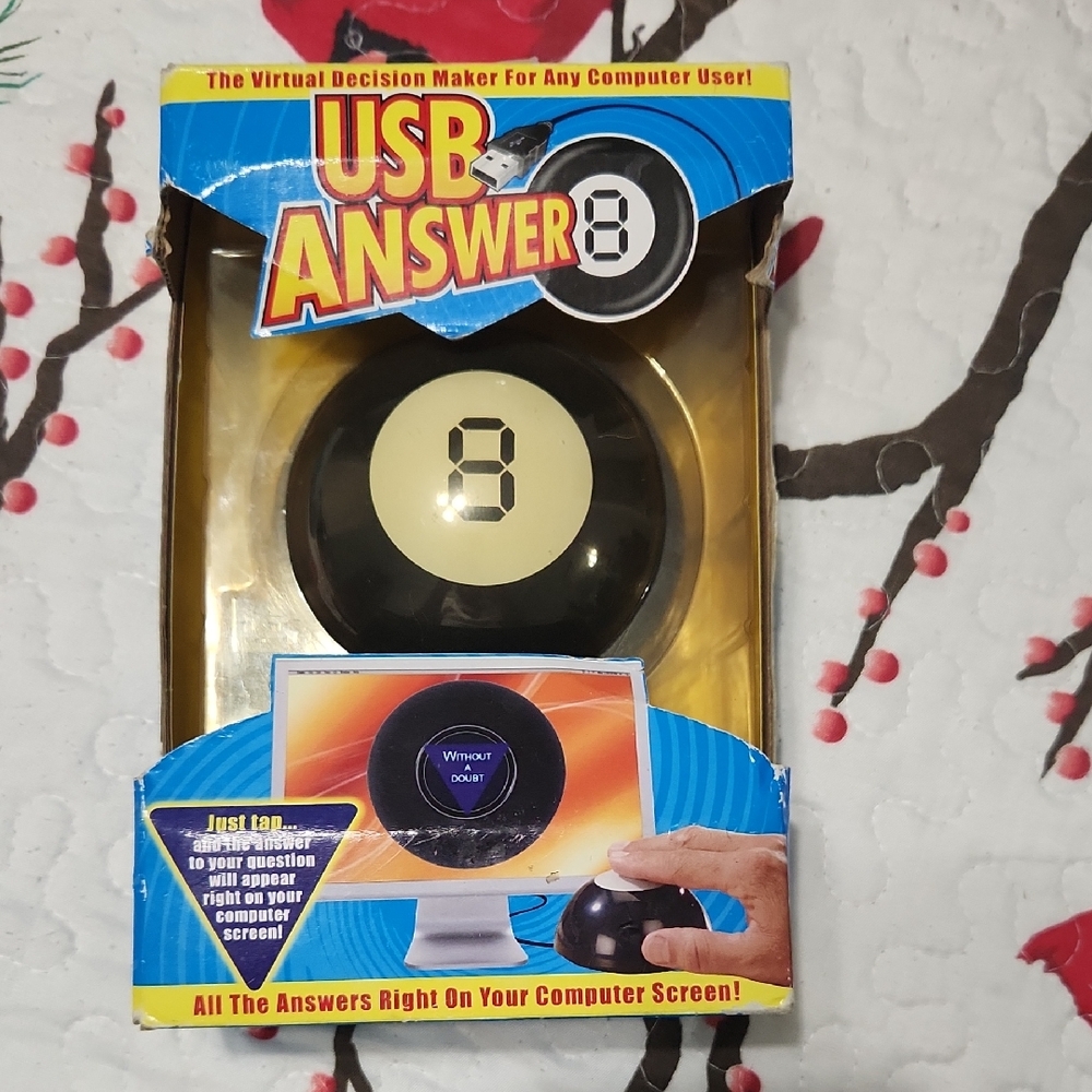 USB Answer 8 Ball BRAND NEW